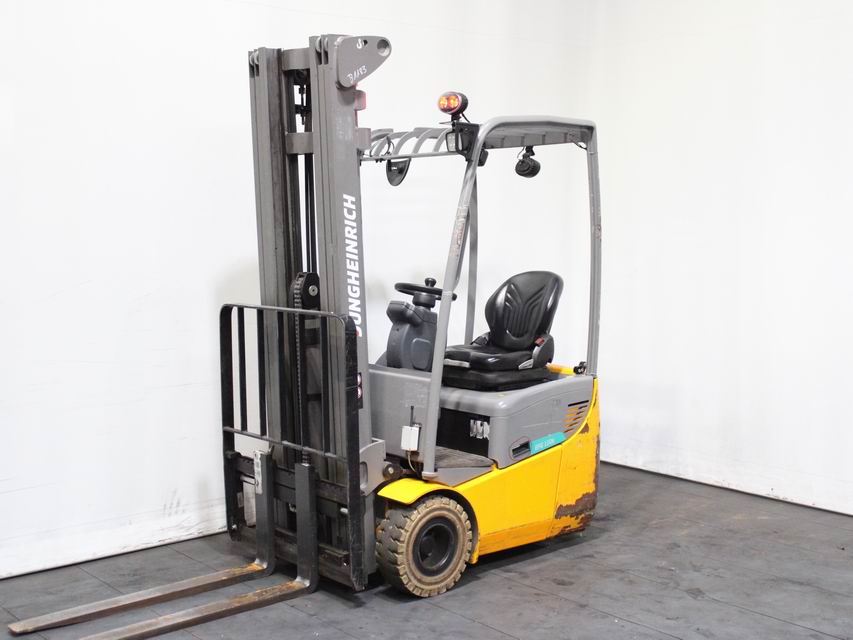 Jungheinrich Elektro 3 Rad-Stapler