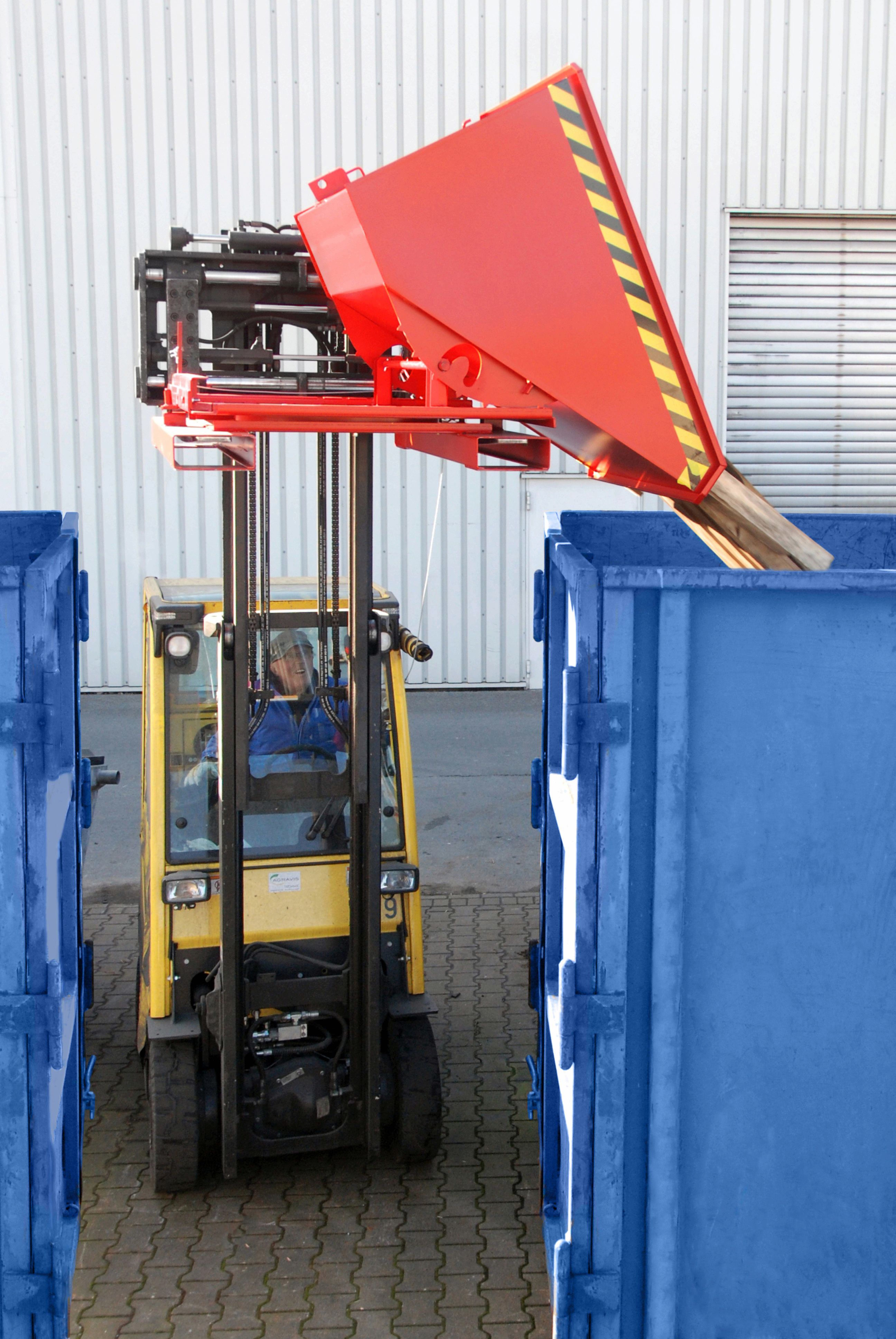 BAUER Südlohn Kippbehälter Typ 3S